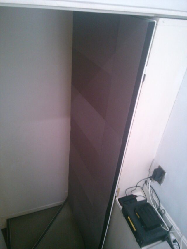 階段の簡易防音に使用～東京都目黒区Eスタジオ様