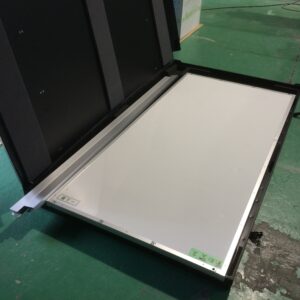 パネルと角つなぎ枠材、H型枠を梱包