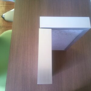 もう一枚のパネルをはめ込みます