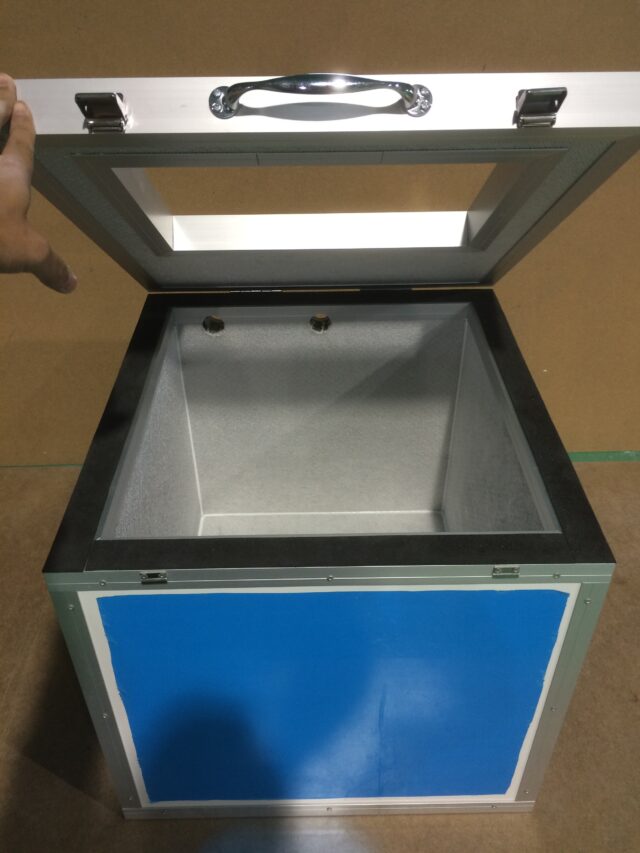 自社製品の騒音調査ができます！簡易無響箱