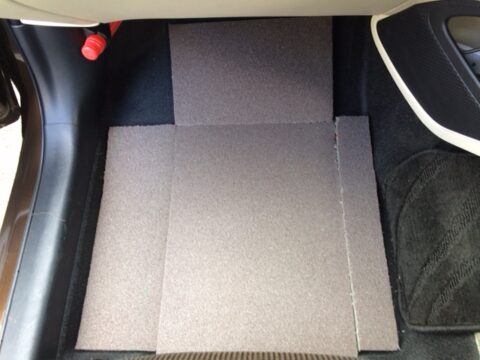 DIYで車内の静音化対策－吸音材使用ー