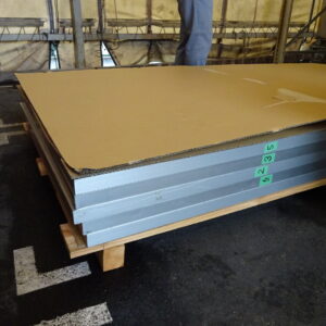 貸し出しはパレットや箱に入れております。お客様の使用形態に合わせます