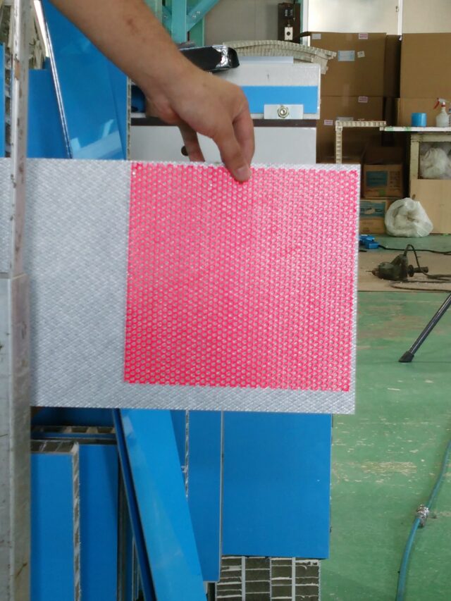 防音材の吸音面のアルミの見た目が気になる方へ