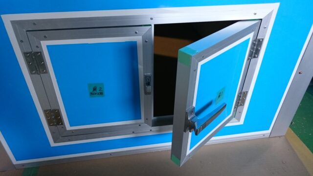 続・粉砕機用防音ボックス～観音扉式メンテナンス口付き