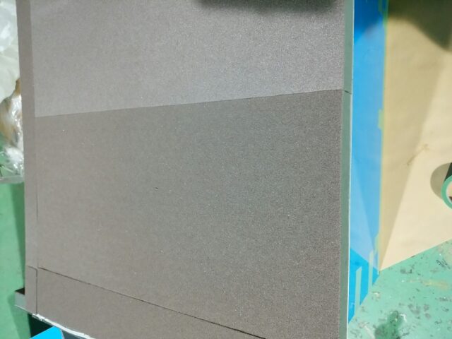 吸音材(Esprit Life)と遮音材(アルミ板)を組み合わせた防音ボックス