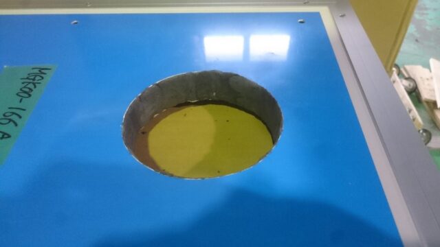 煙突型の吸音パネル（サイレンサー）～ご要望に合わせて加工や現場合わせが可能です