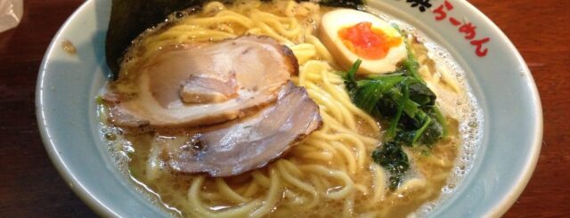 超ド直球、家系ラーメン「壱八家」＠本厚木駅南口