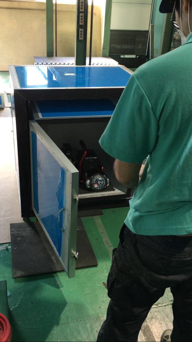 二重構造の無響箱の試作品が完成しました