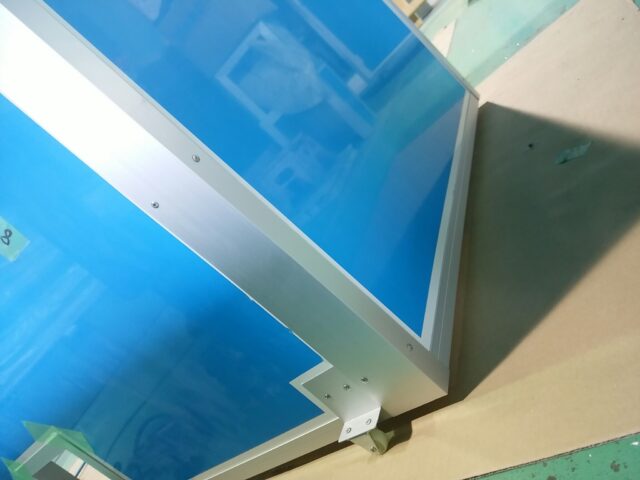 簡単移動！キャスター付き防音ボックス～オプションで作業効率の低下を防止