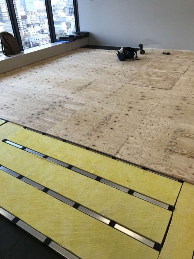 OAフロアの騒音対策＠東京～素材選定・施工方法に注意し階下への騒音を低減