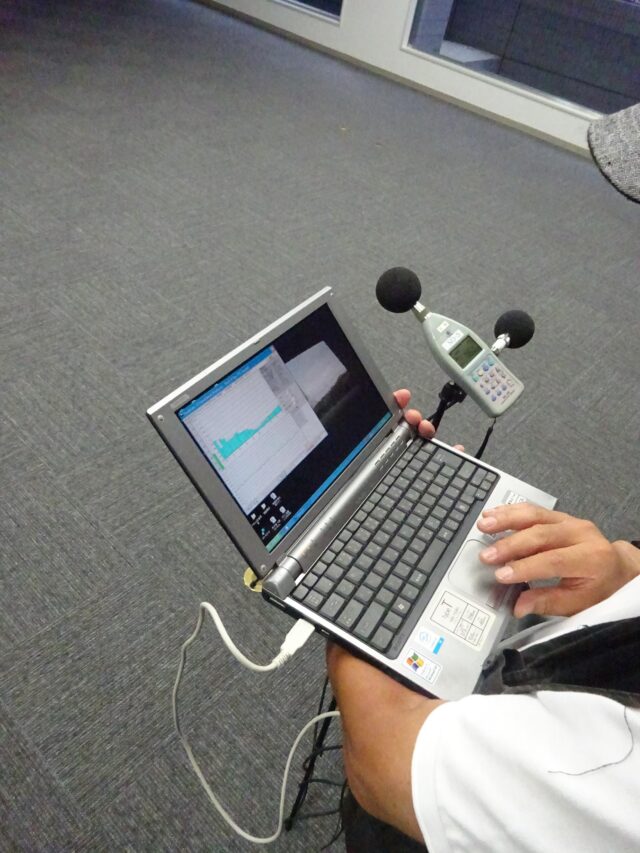 ダンススクールの騒音対策～上階への対策として天井に『SHIZUKA Stillness Panel』を設置