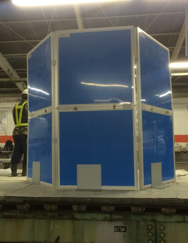 防音パネル使用例～駅内、道路工事の騒音対策