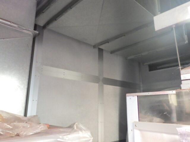 工場内のポンプ稼働音の防音対策事例@神奈川県~反響音を抑えて騒音対策