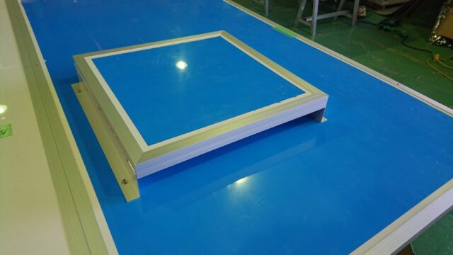 防音ボックスの遮音効果と熱対策のトレードオフに対抗する方法