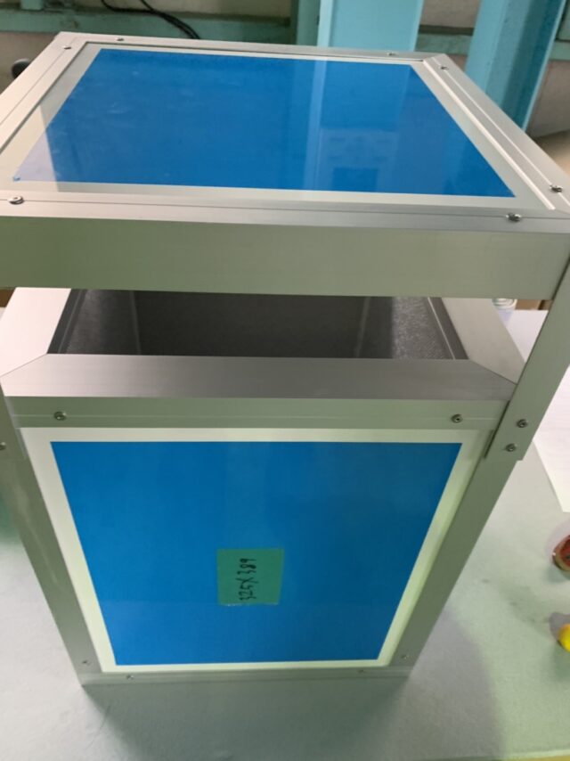 防音ボックスの天板として設置するサイレンサーを製作