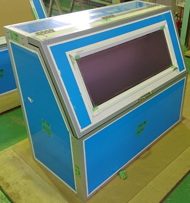 防音ボックスの窓加工（後編）～よく使用される窓素材3種類