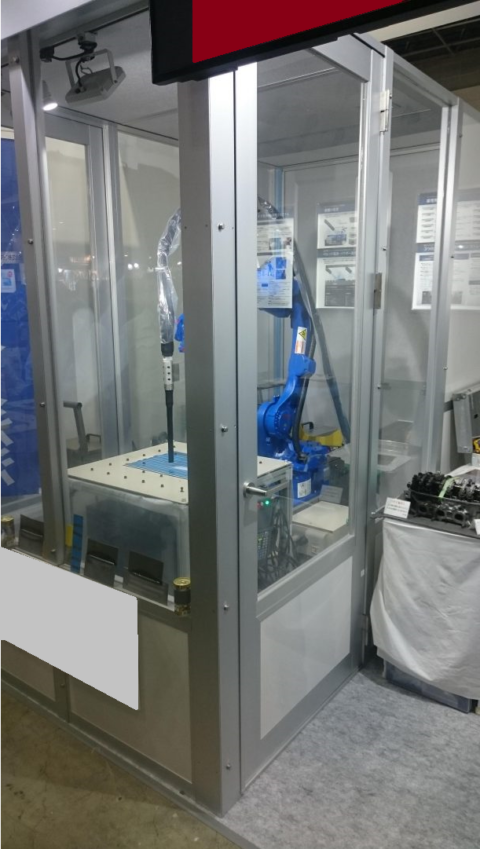 防音ボックスの窓加工（前編）～加工方法と実際の施工例を3つご紹介