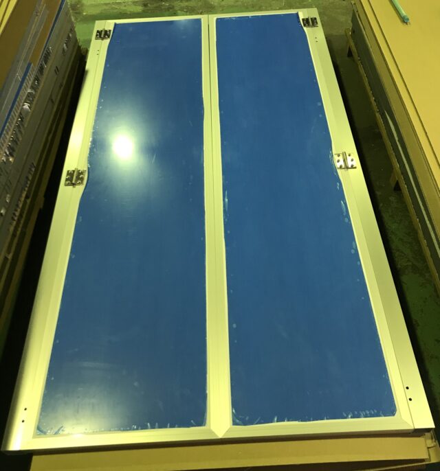 コンプレッサーの騒音対策～室内用の防音パーティションを製作し追加工をお客様側で対応