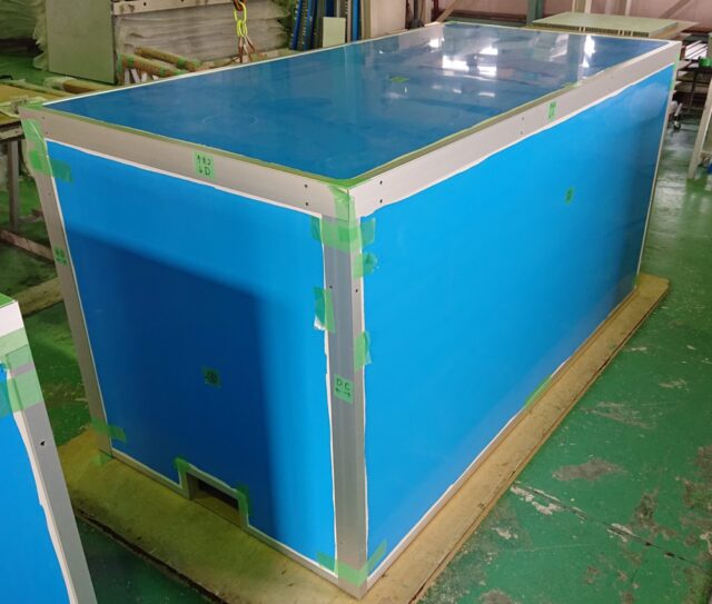 工場内の超音波機器用防音ボックスを製作～放熱性のあるパネル「一人静タイプD」を選定