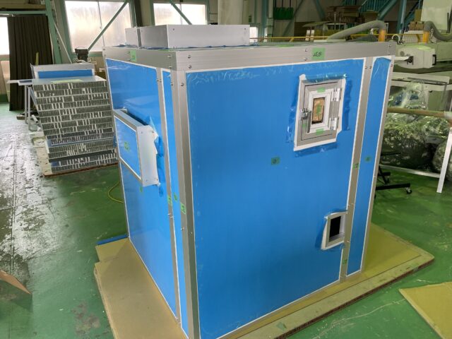 医療施設の実験機用防音カバーを施工@兵庫〜採寸から設置まで全国的に対応