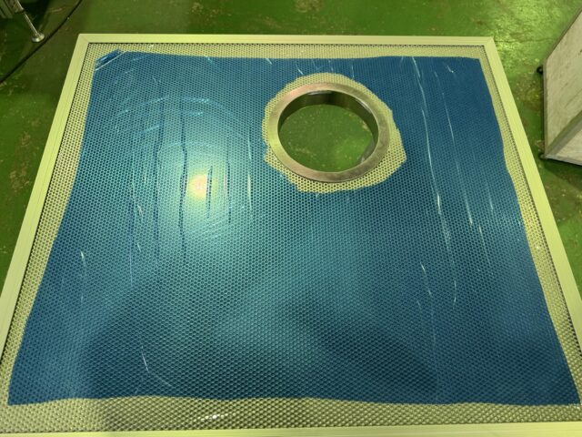 巻取機用防音パネルの制作～防音性と清浄性両立のため『一人静タイプZ』を採用