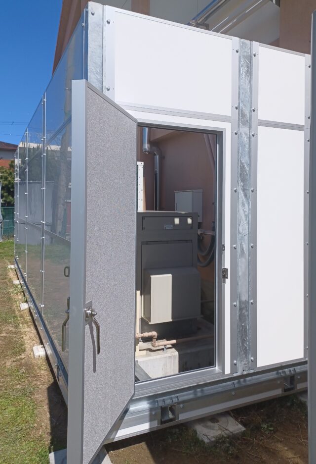 室外機・発電機ユニットの騒音対策～低周波に適した「一人静タイプL」を使用した防音壁を設置