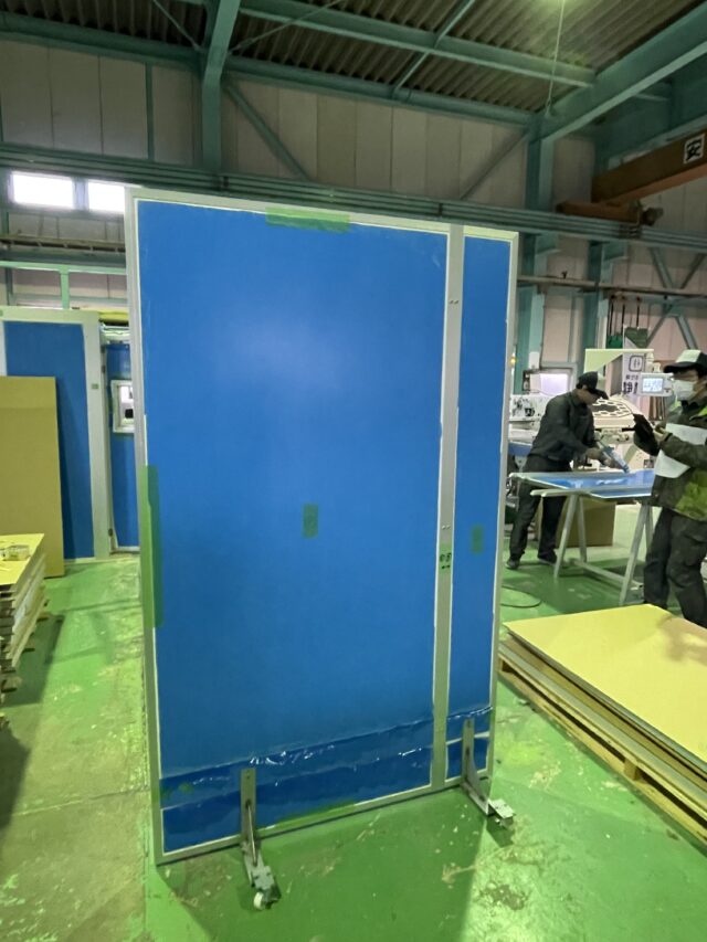 持ち運び可能な防音パーティションの利便性と有効性についてご紹介