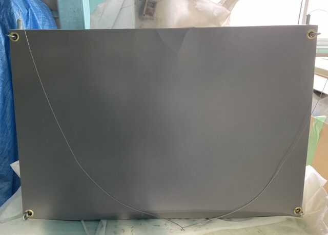 【新製品開発】吊り下げ式吸音パネル～お困りのお声をヒントに開発し要点を絞り性能向上