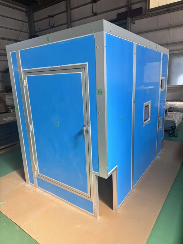 工場内モーターの騒音対策～大型設備に対応した防音カバーを製作し作業環境と安全性を改善