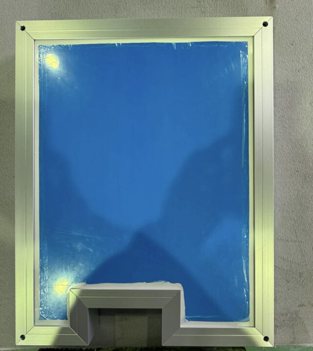 精機設備の騒音対策用防音パネルを製作 ～クリーンルーム対応「一人静タイプZ」使用した図面支給による加工対応